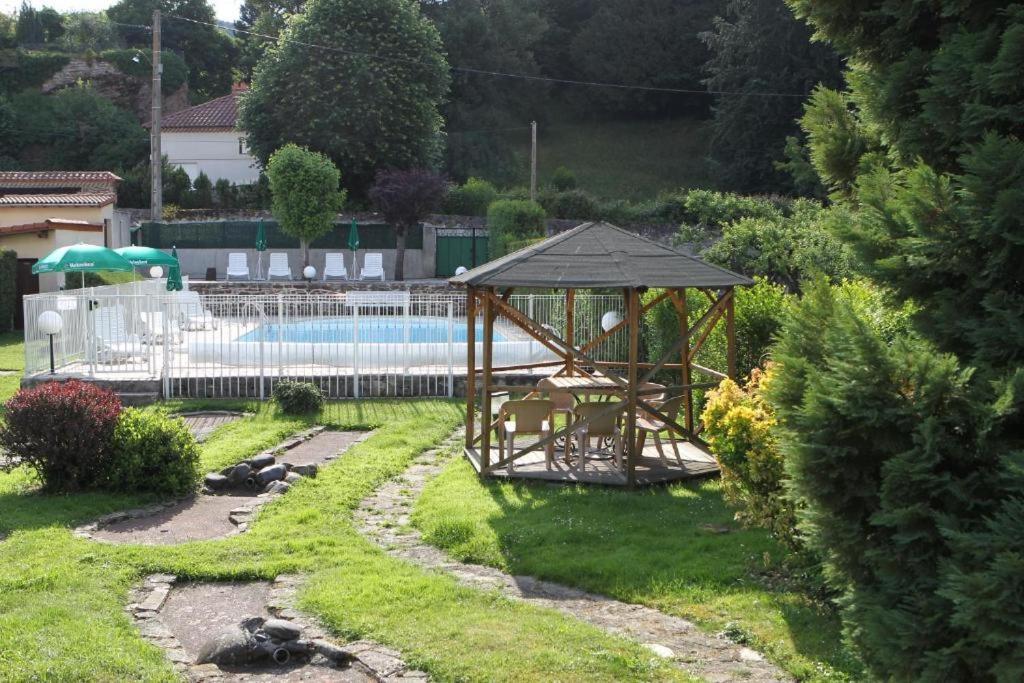 Les Portes Du Cantal Massiac Dış mekan fotoğraf